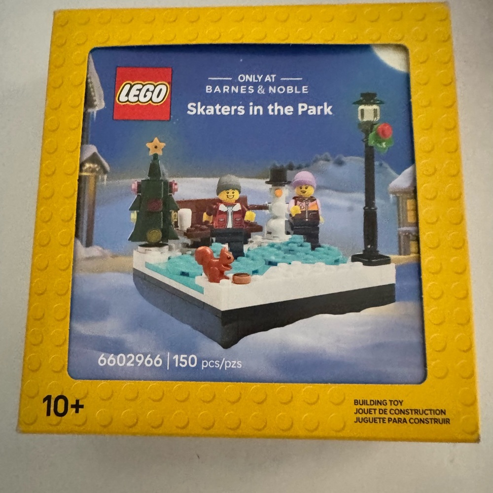 LEGO Winter Skating Scene with Tree and Lamp Post